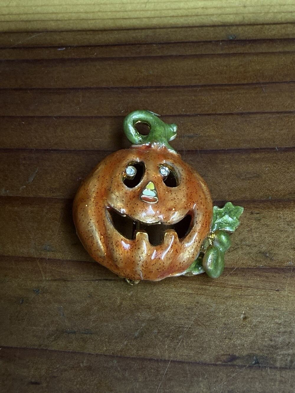 Pumpkin Jack O Lantern Sparkle Pin Brooch